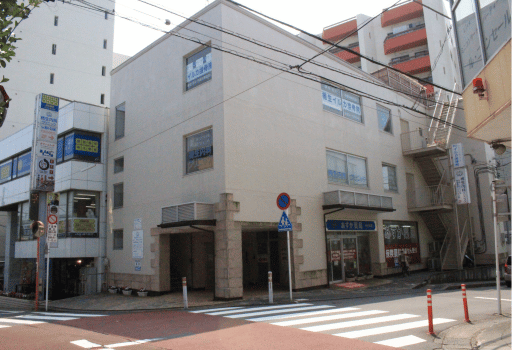 柿生交番・柿生保育園の前のT字路